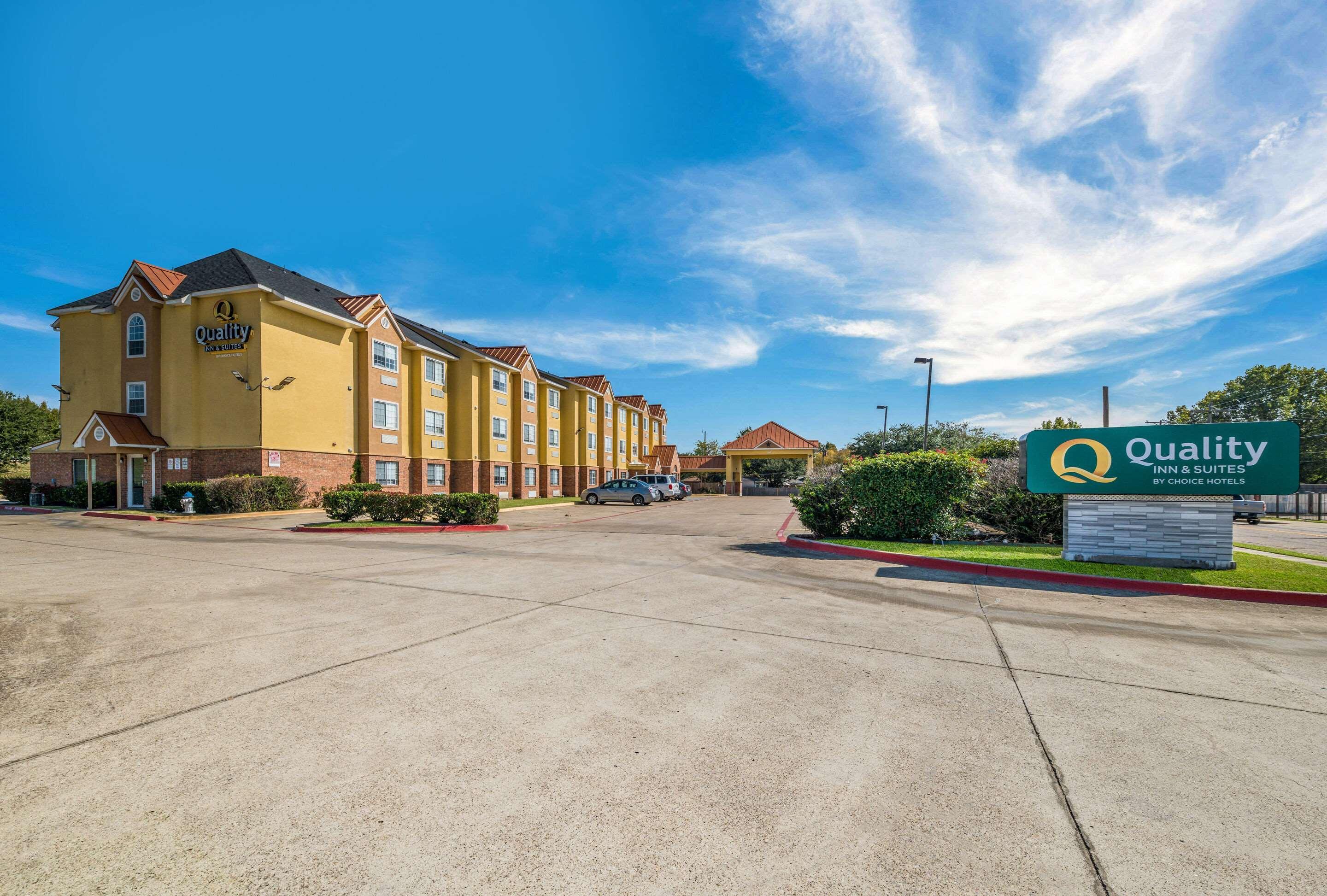 Quality Inn & Suites North Mesquite I-30 Exterior photo